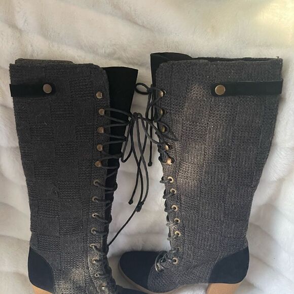 Mukluks dark gray textile & black leather suede trim lace up knee high boots SZ9 - Picture 7 of 10